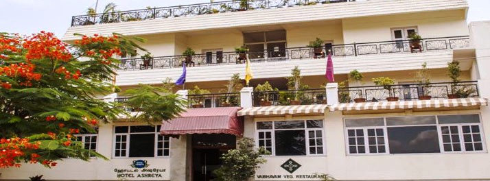 Hotel Ashreya - Tiruvannamalai 01.jpg